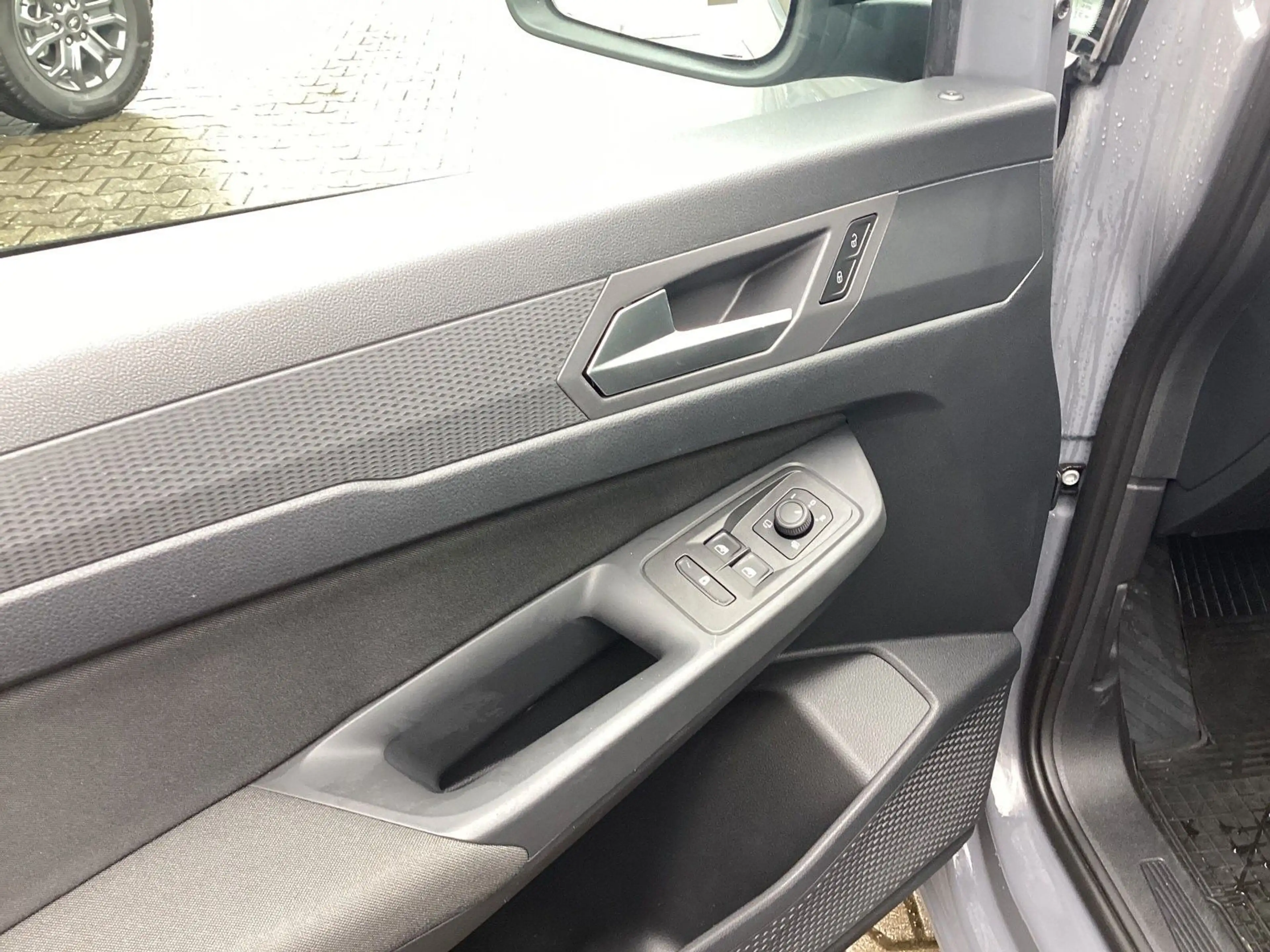 Ford Tourneo Connect Titanium*L1* — photo 10