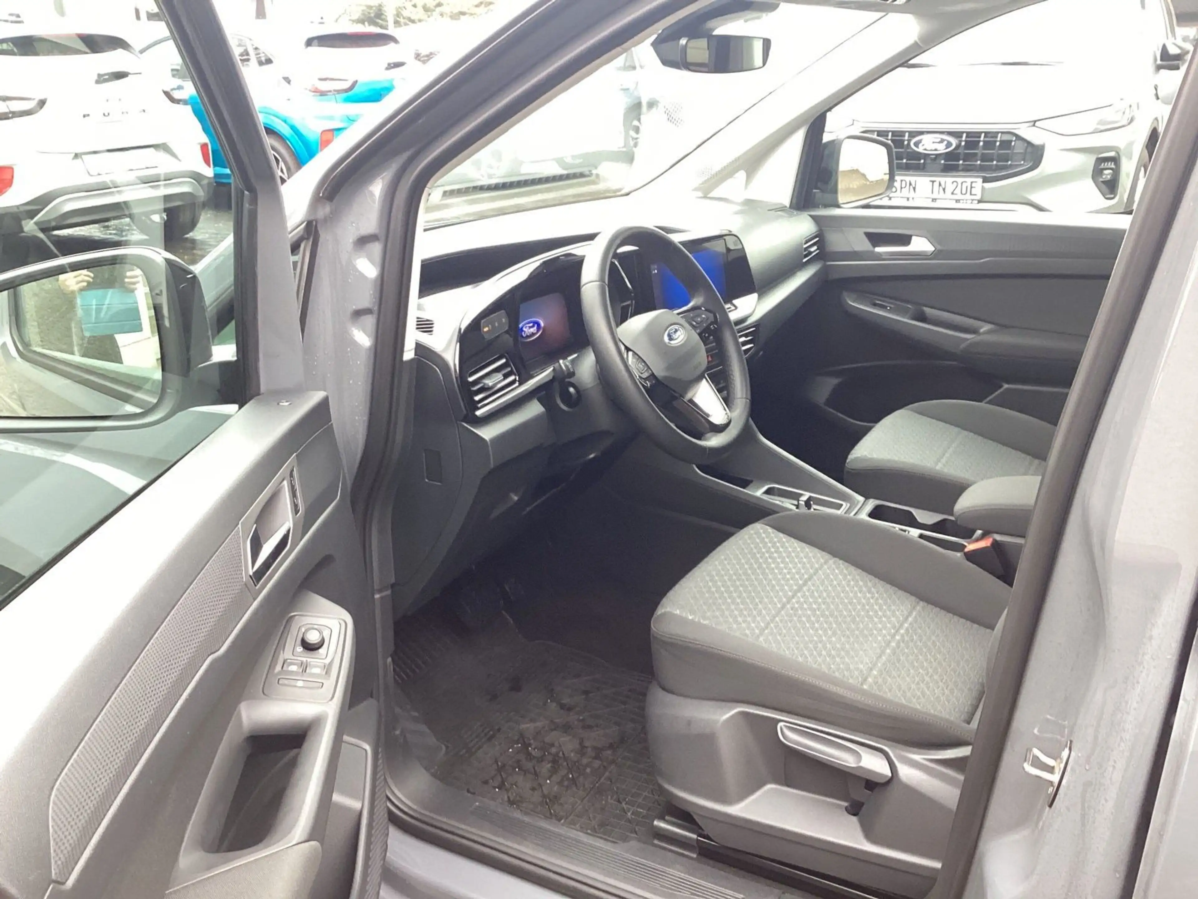 Ford Tourneo Connect Titanium*L1* — photo 7