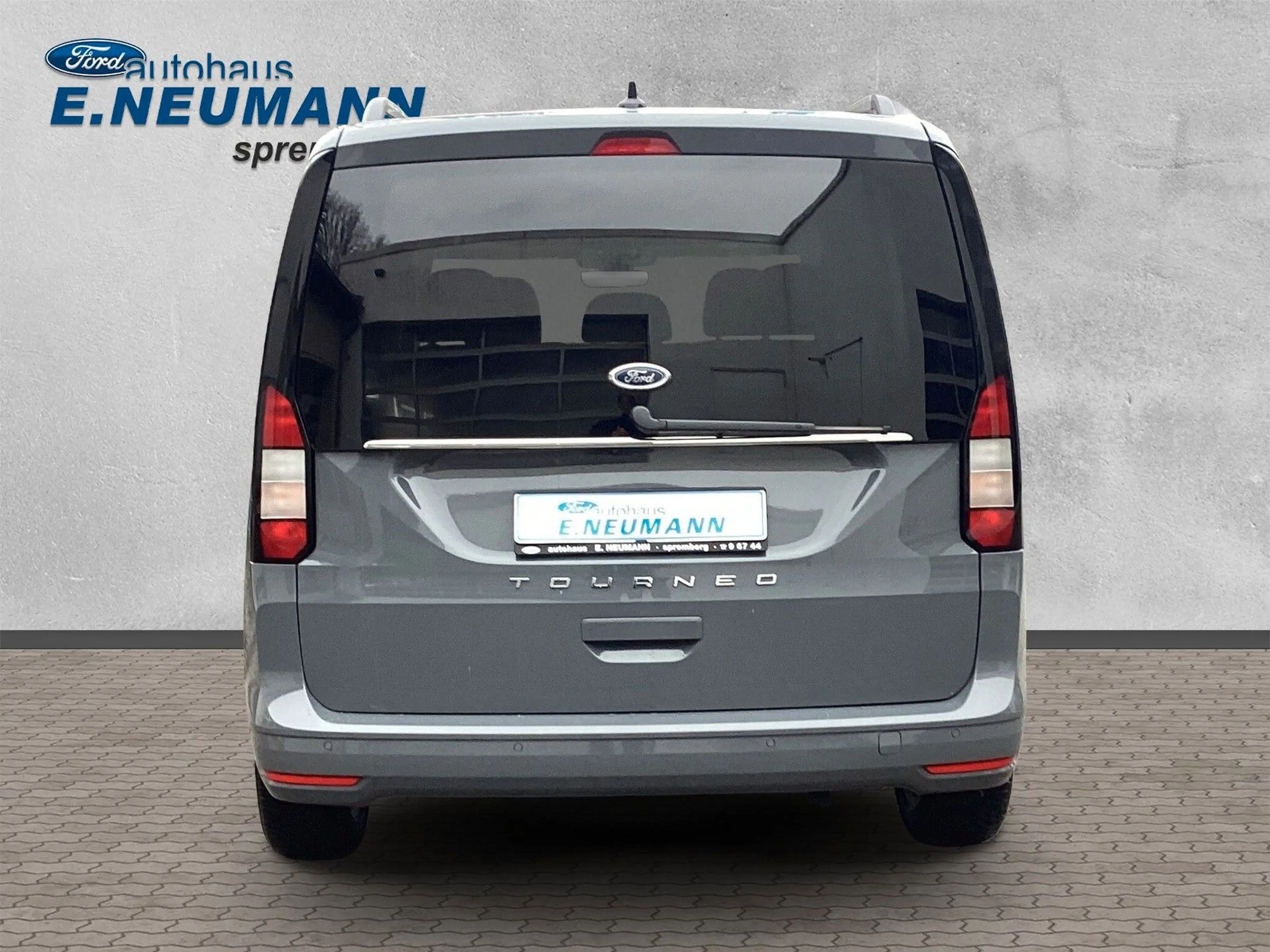 Ford Tourneo Connect Titanium*L1* — photo 4