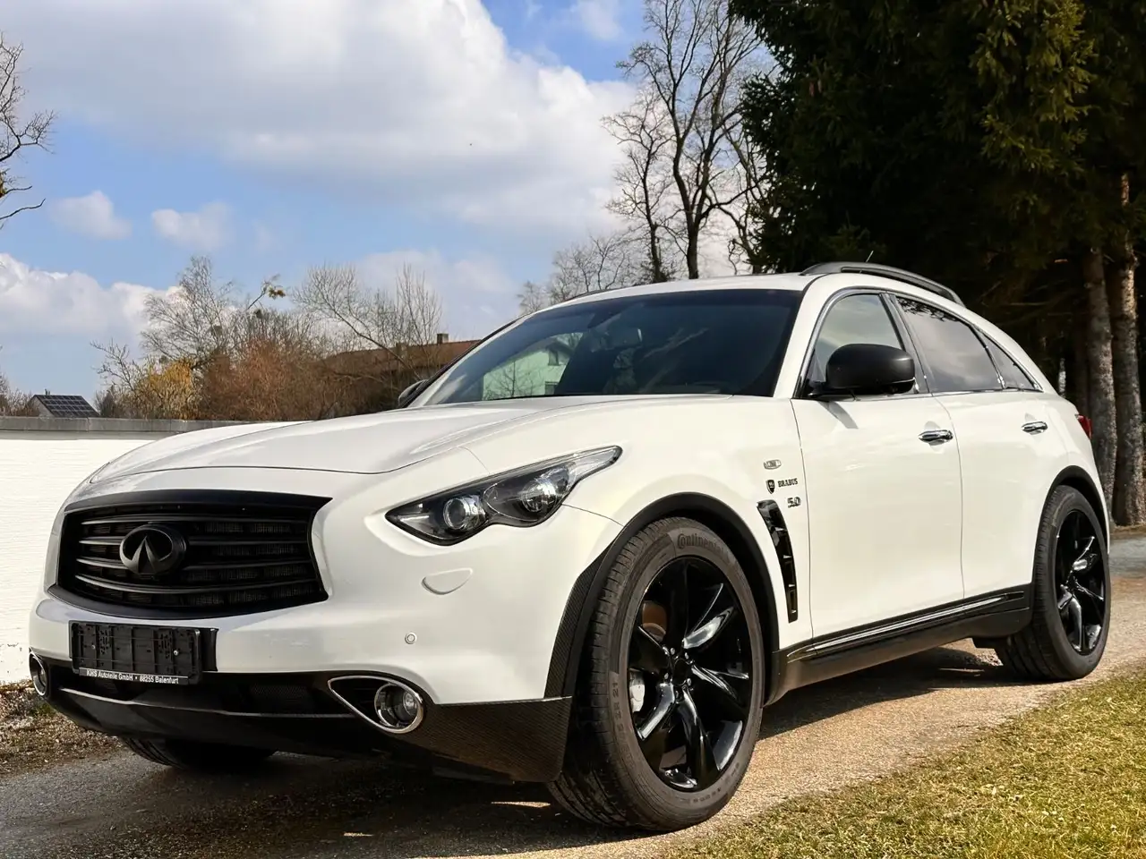 Infiniti QX70