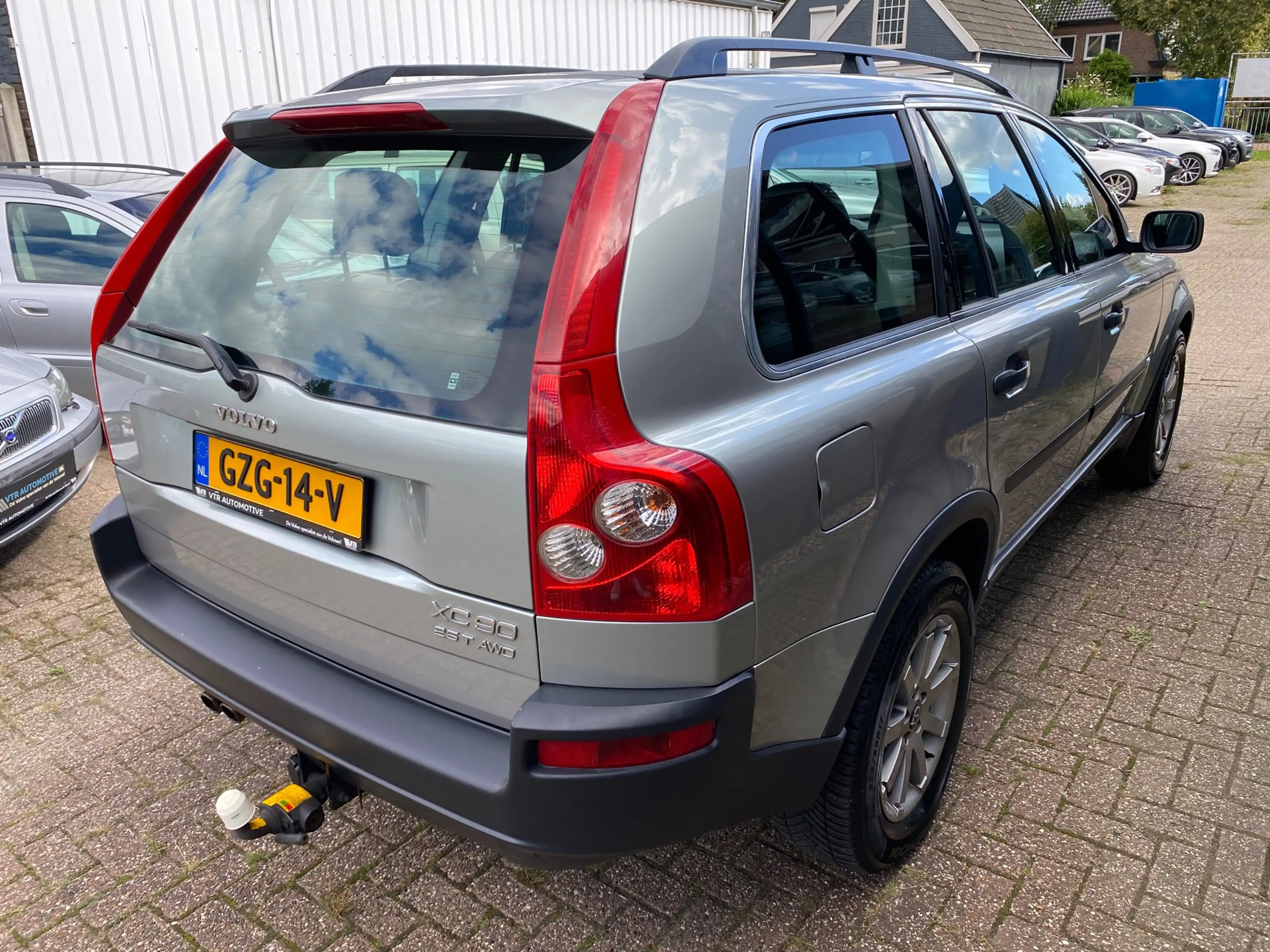Volvo XC90 2.5 T Kinetic Automaat 7 Persoons / Youngtimer — photo 4