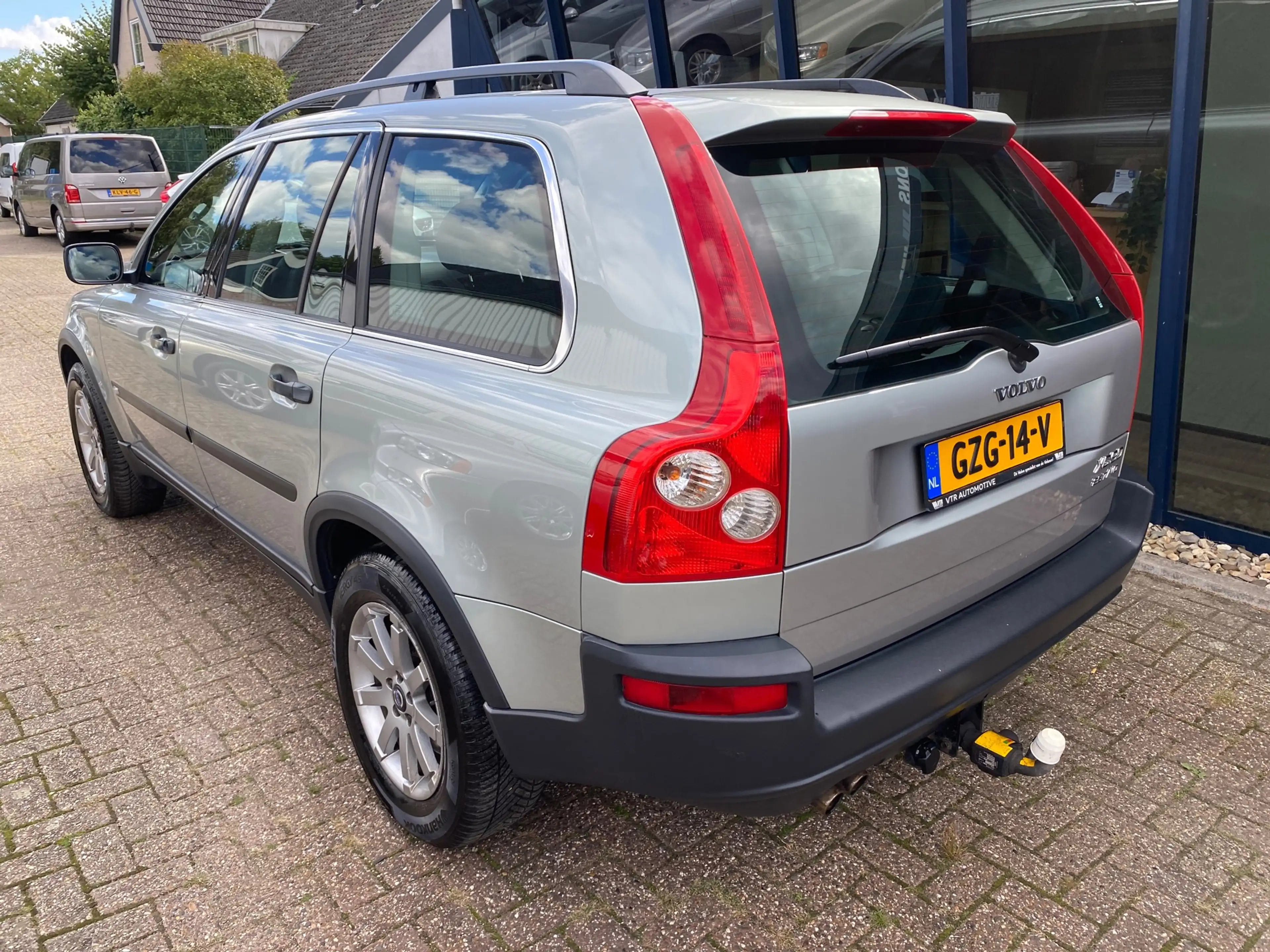 Volvo XC90 2.5 T Kinetic Automaat 7 Persoons / Youngtimer — photo 2