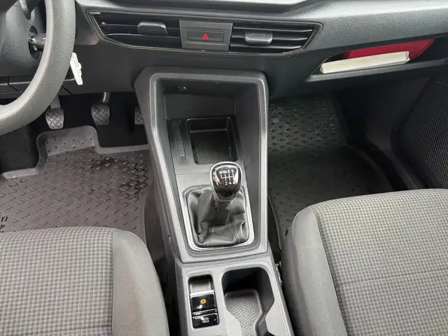 Volkswagen Caddy view 9