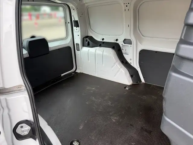 Volkswagen Caddy view 11
