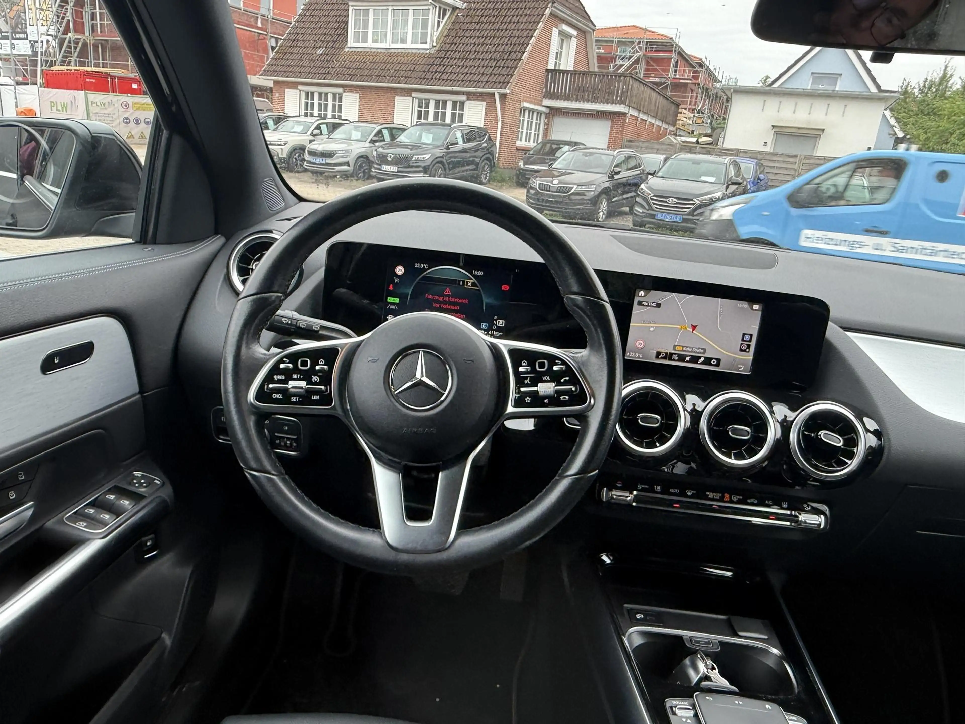 Mercedes-Benz GLA 250 e "Progressive" DCT-Pano-Navi-Klimaauto.-GRA-MF... — photo 6