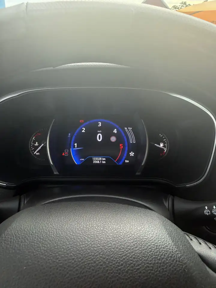 Renault Megane Berline — photo 7