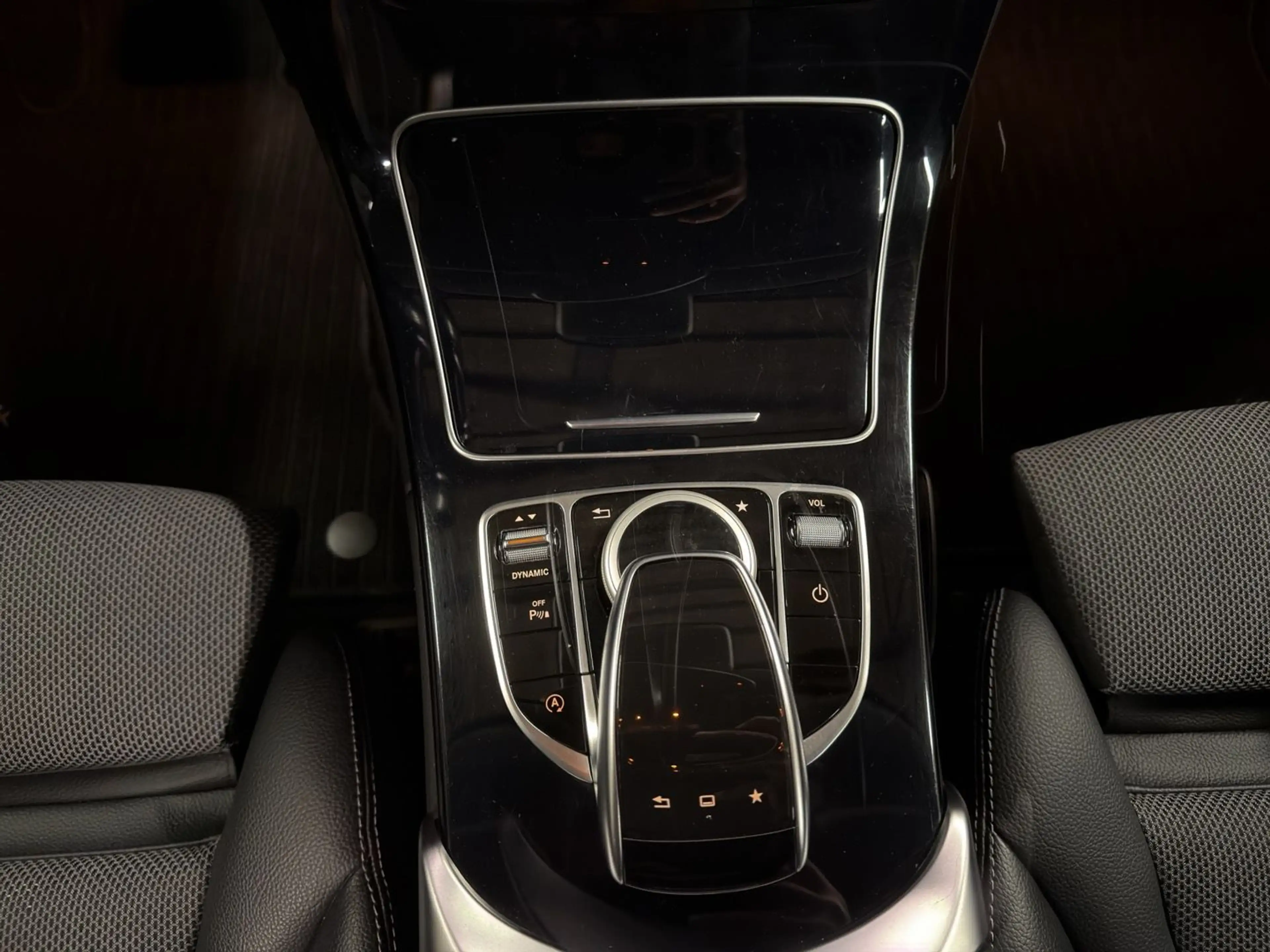 Mercedes-Benz C 220 BlueTec / d Aut XEN NAV SHZG AHK *LED — photo 15