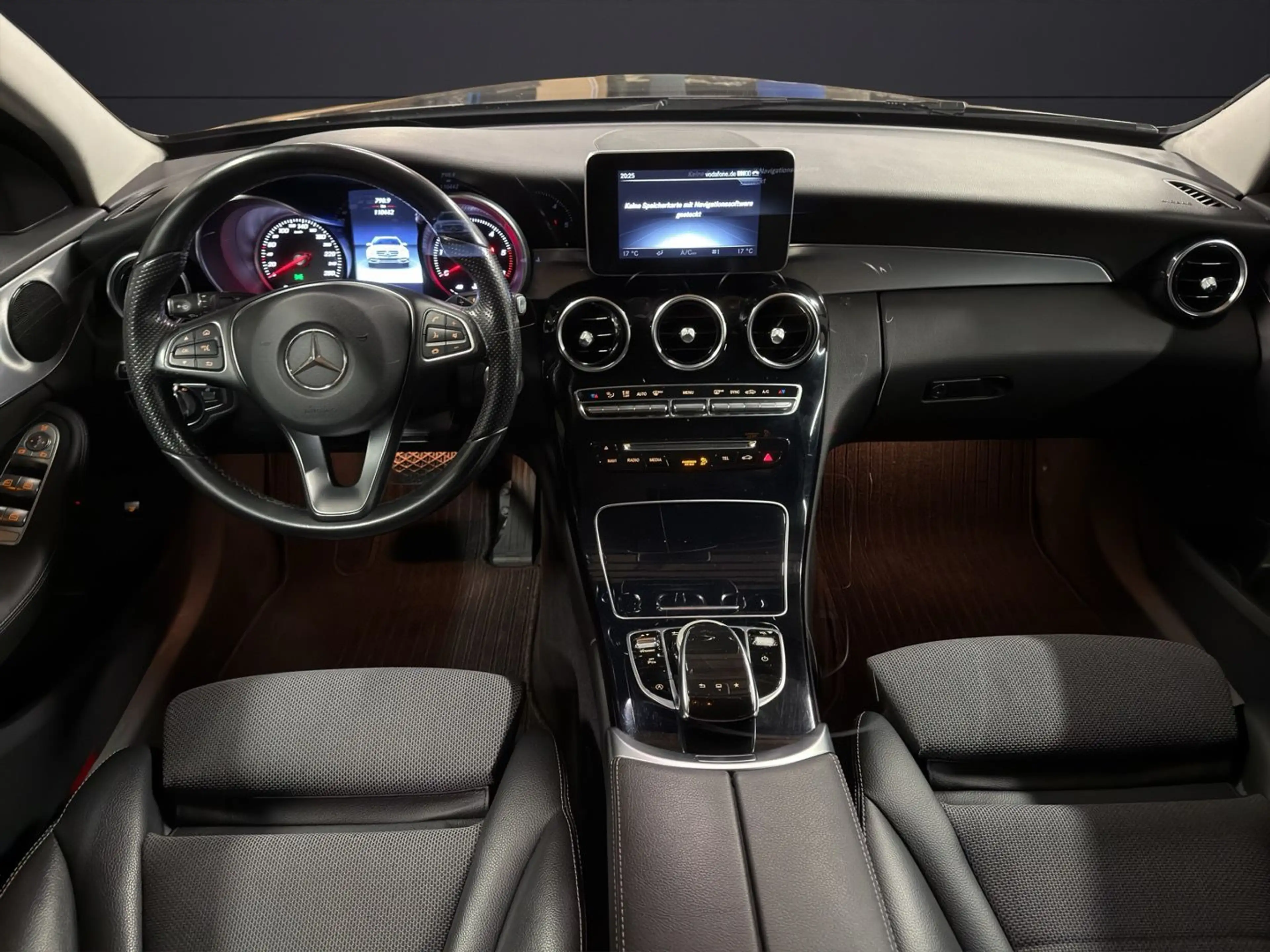 Mercedes-Benz C 220 BlueTec / d Aut XEN NAV SHZG AHK *LED — photo 11
