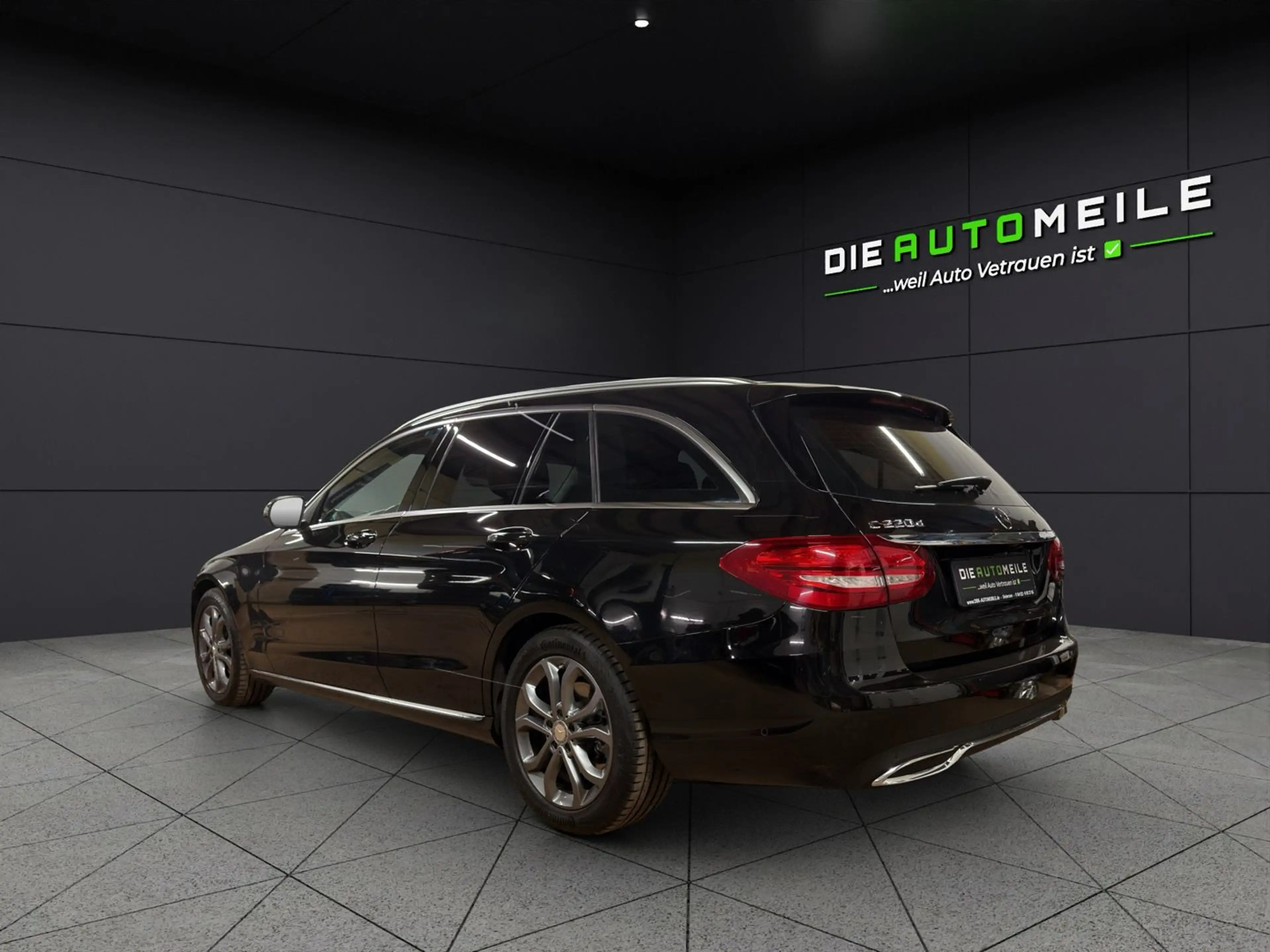 Mercedes-Benz C 220 BlueTec / d Aut XEN NAV SHZG AHK *LED — photo 3