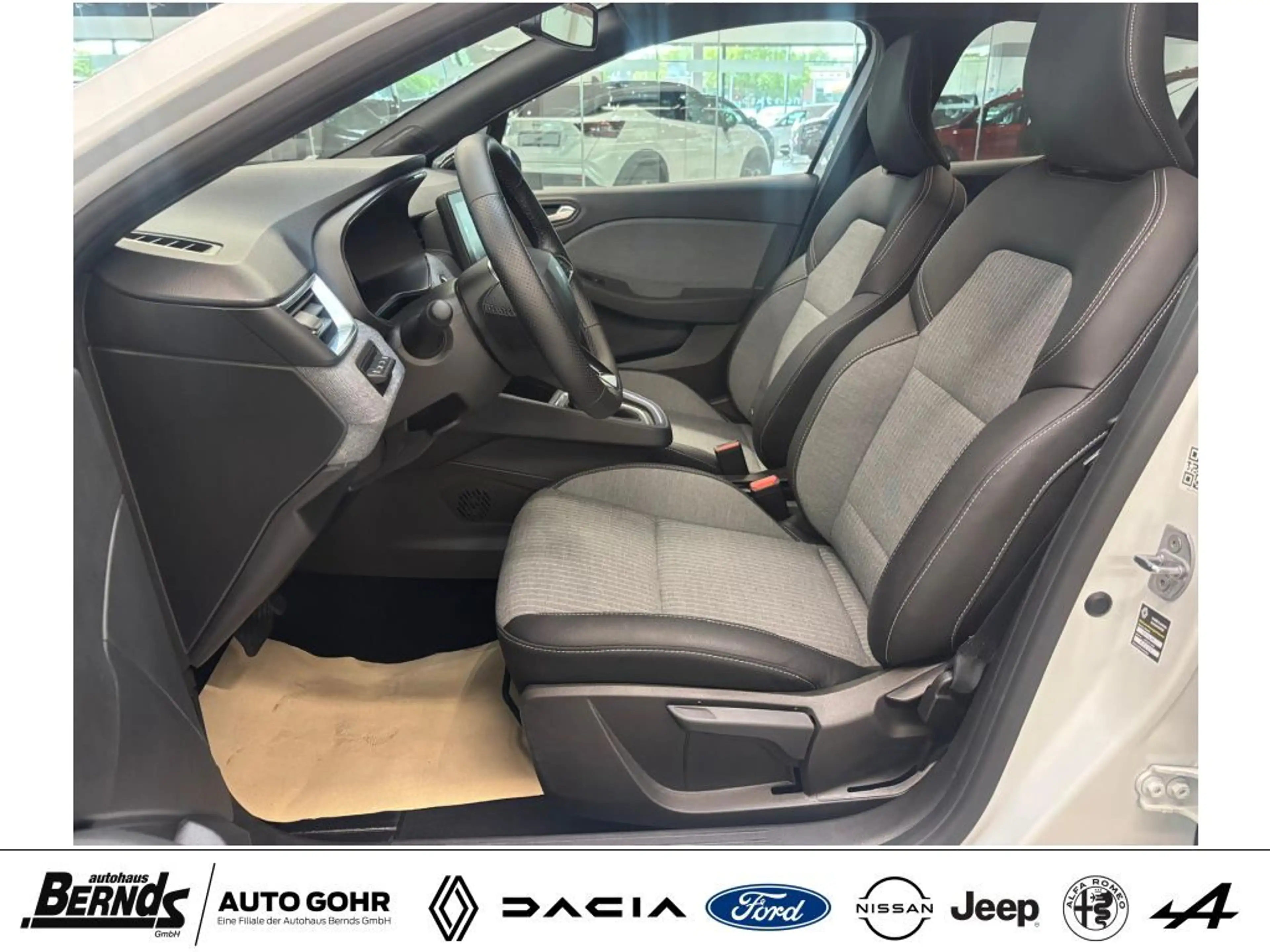 Renault Clio E-TECH Full Hybrid Techno SHZ Navi Carplay — photo 10