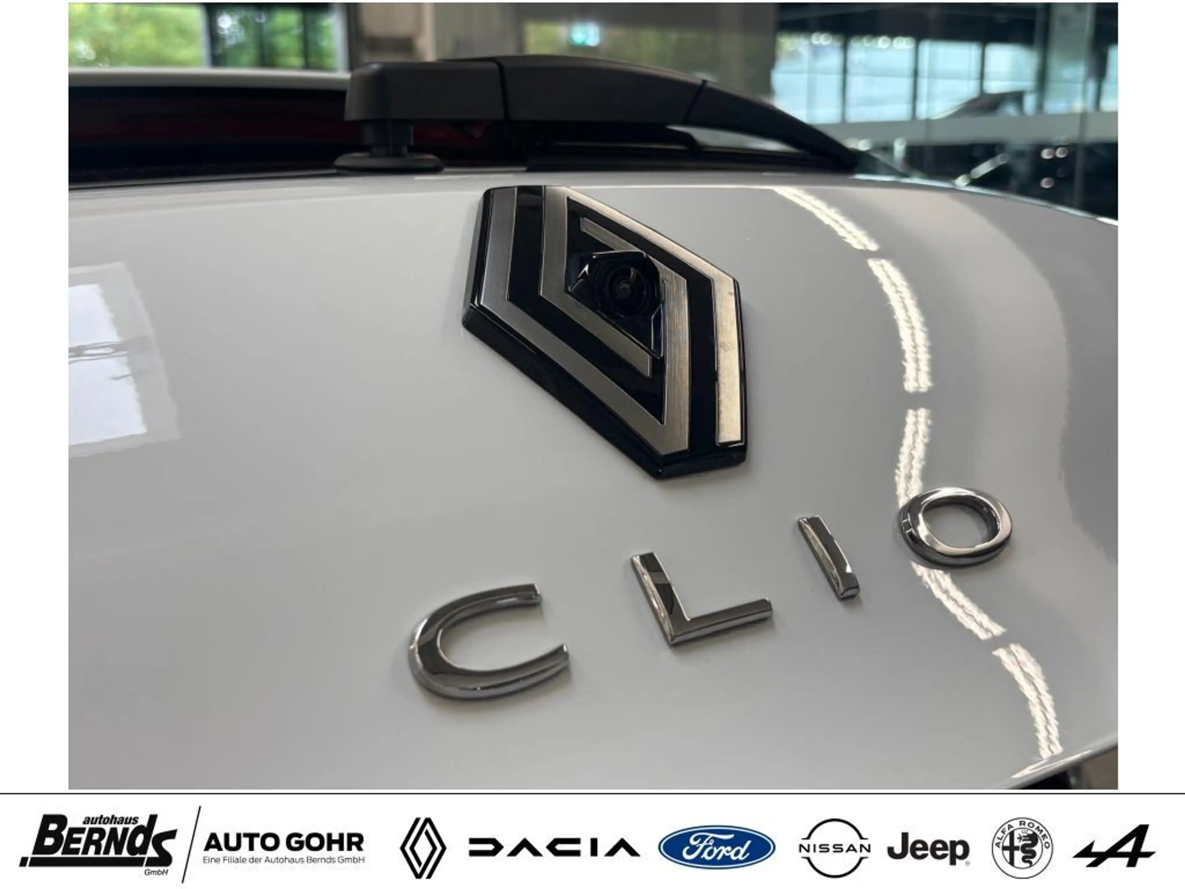 Renault Clio E-TECH Full Hybrid Techno SHZ Navi Carplay — photo 7
