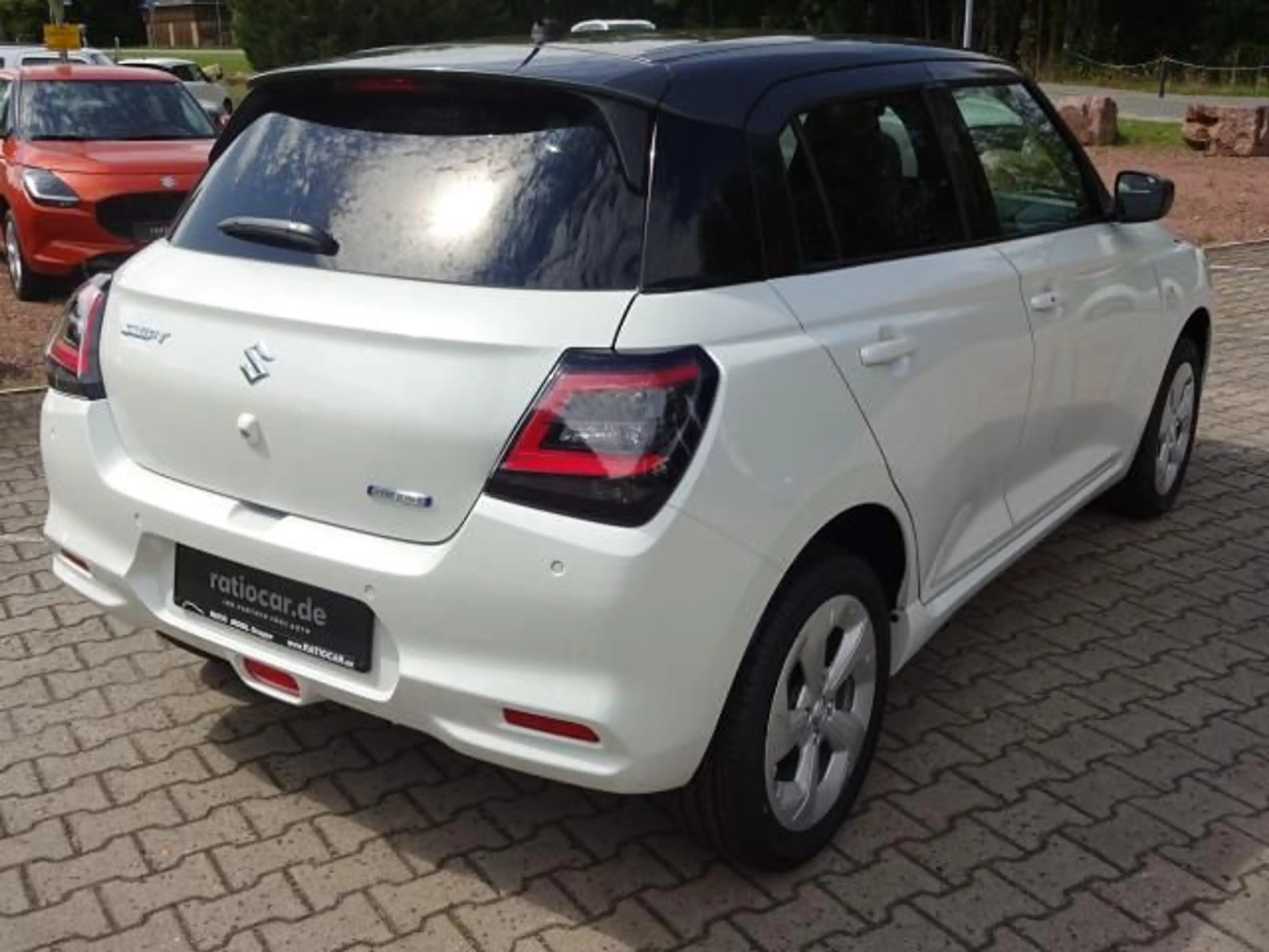 Suzuki Swift SWIFT 1.2 DUALJET ALLGRIP COMFORT NAVI SITZHEIZ. — photo 5