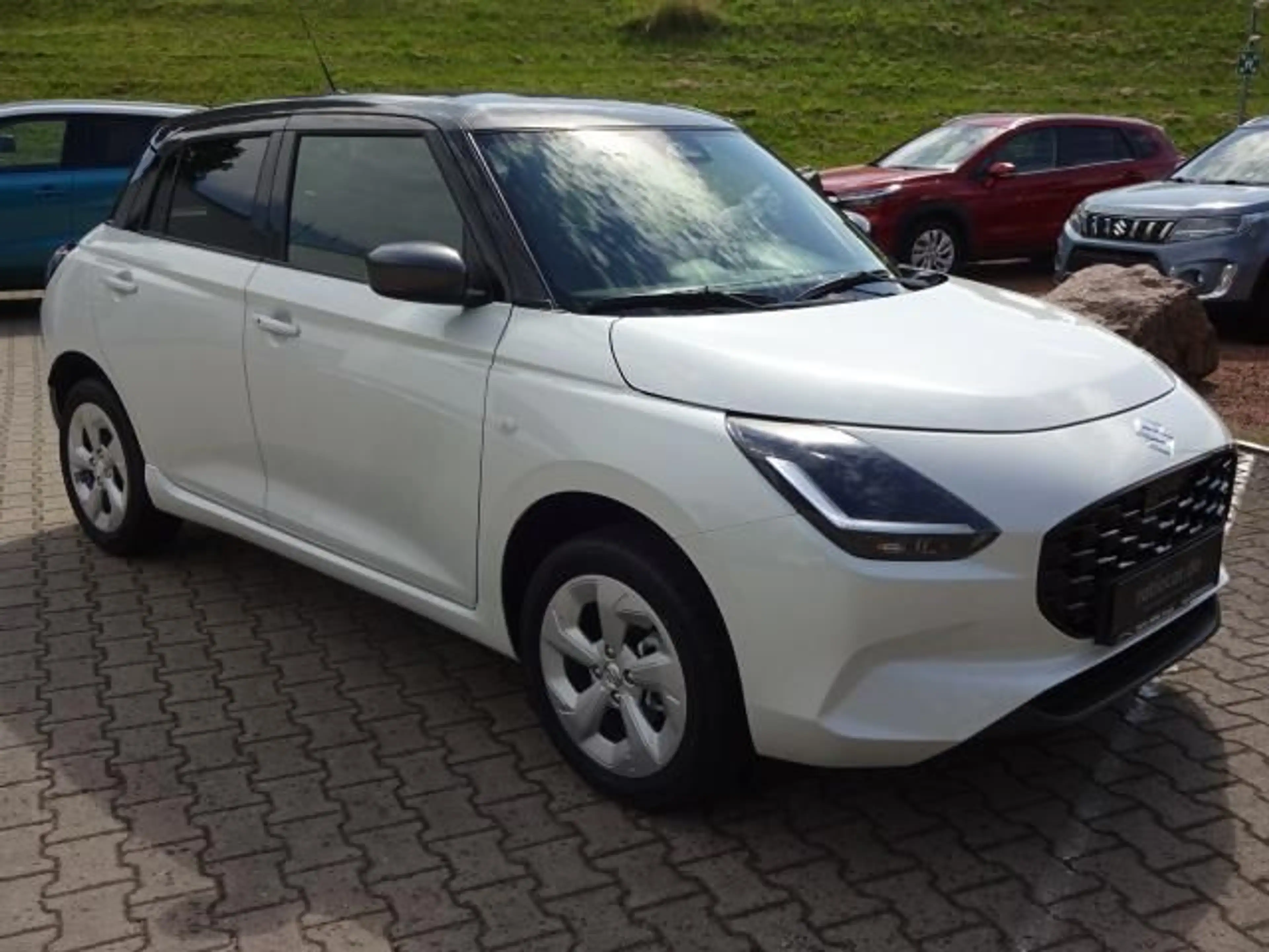 Suzuki Swift SWIFT 1.2 DUALJET ALLGRIP COMFORT NAVI SITZHEIZ. — photo 9