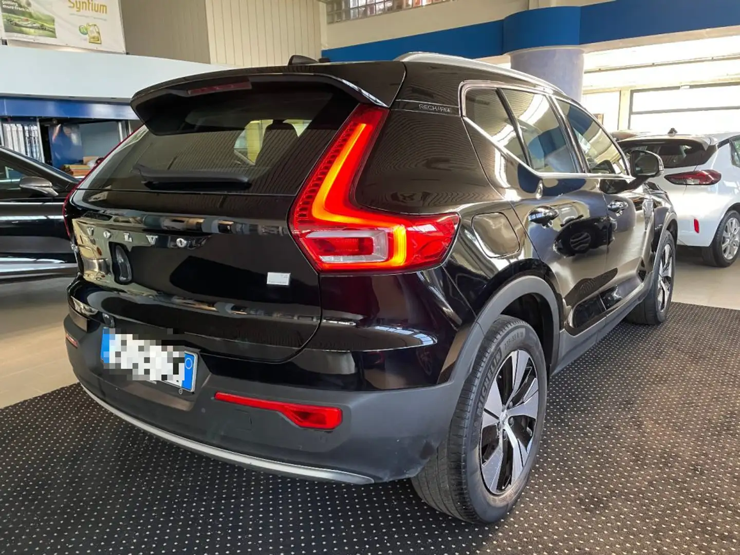 Volvo XC40 T4 Recharge Plug-in Hybrid Inscription Promo Nero - 2
