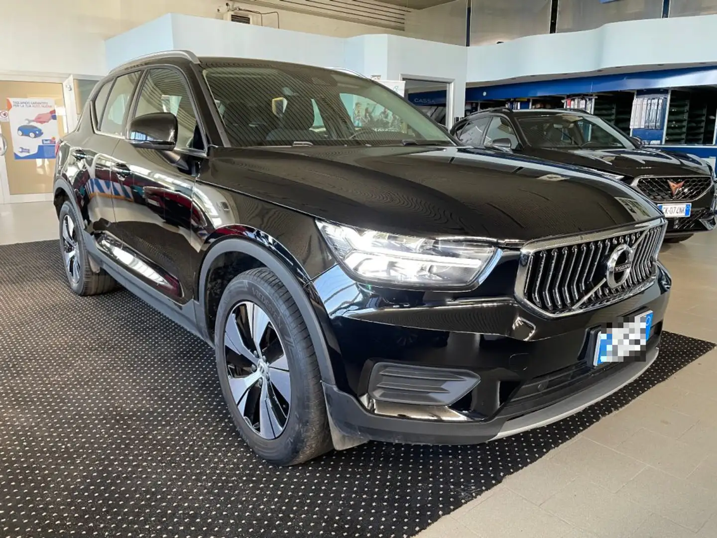 Volvo XC40 T4 Recharge Plug-in Hybrid Inscription Promo Nero - 1