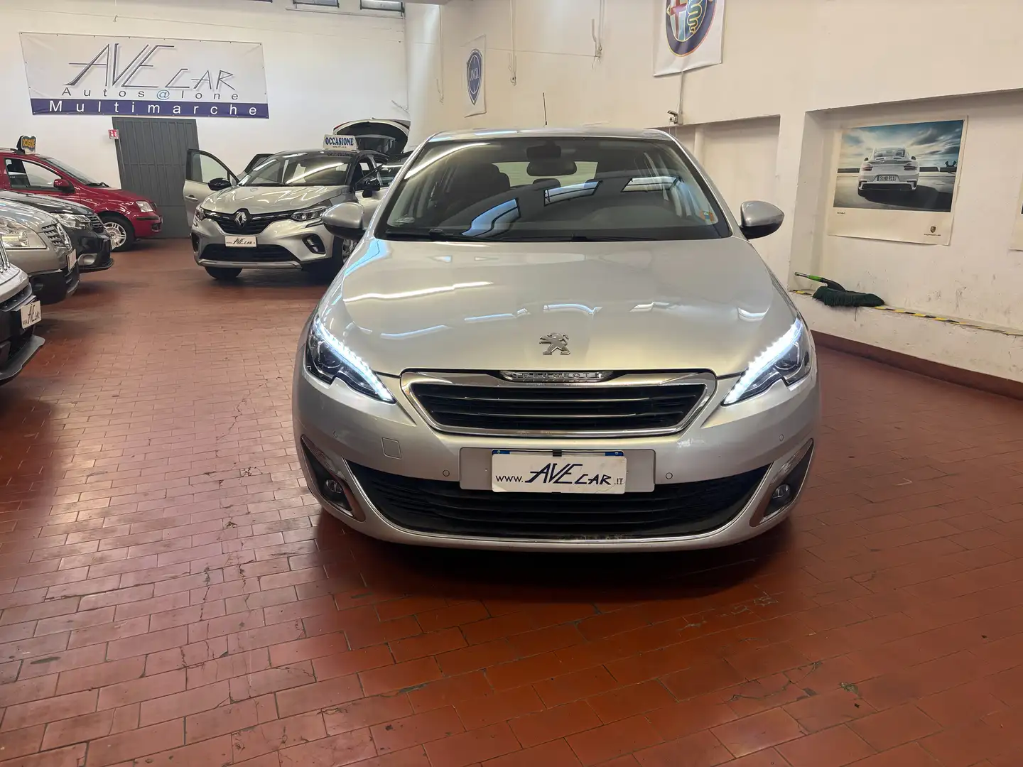 Peugeot 308 5p 1.2 puretech Allure s Argent - 1
