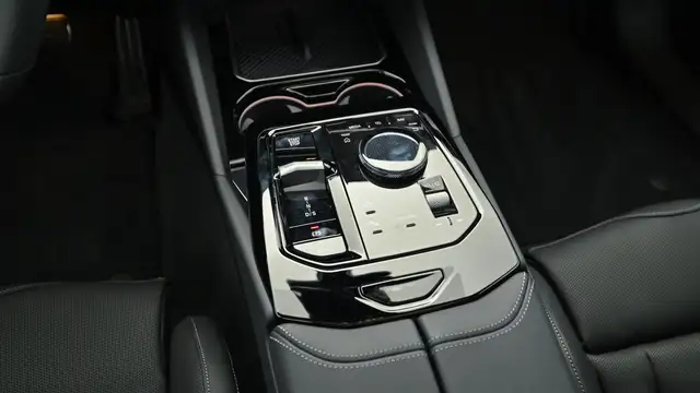 BMW 540 d xDrive Ansicht 16