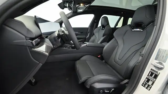 BMW 540 d xDrive Ansicht 10