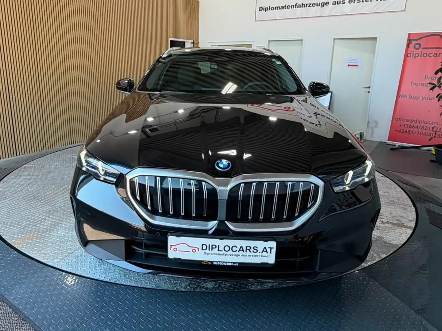 BMW 530 530e xDrive Schwarz - 2