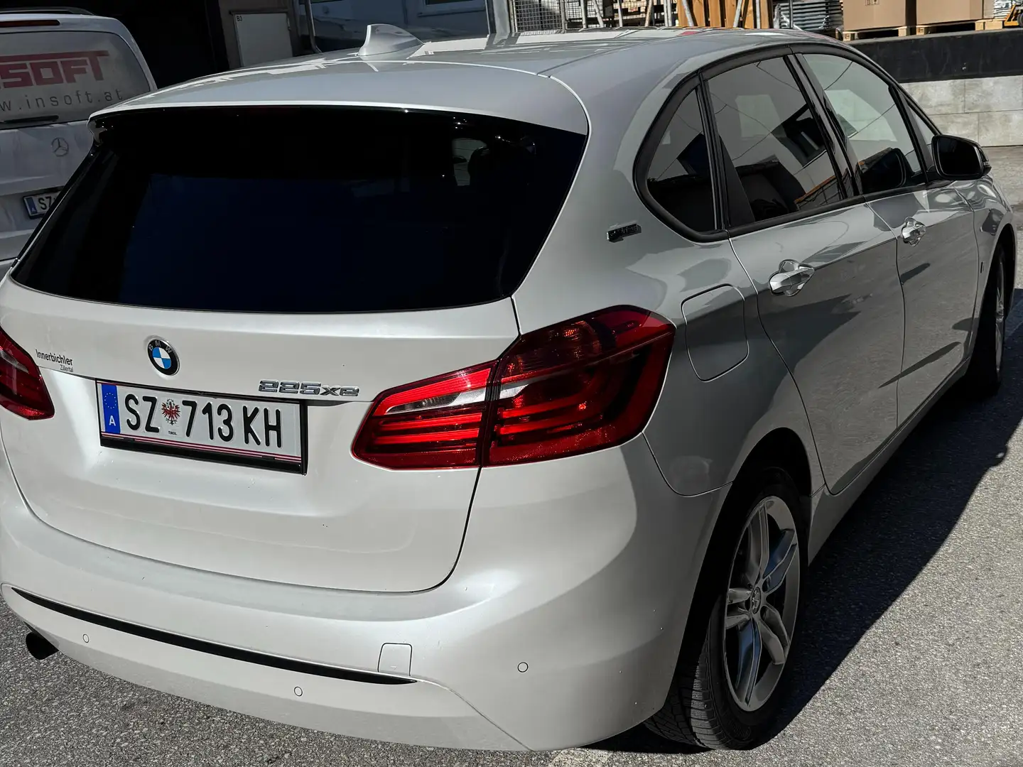 BMW 225 225i xDrive Active Tourer Sport Line Aut. Sport Line Weiß - 2