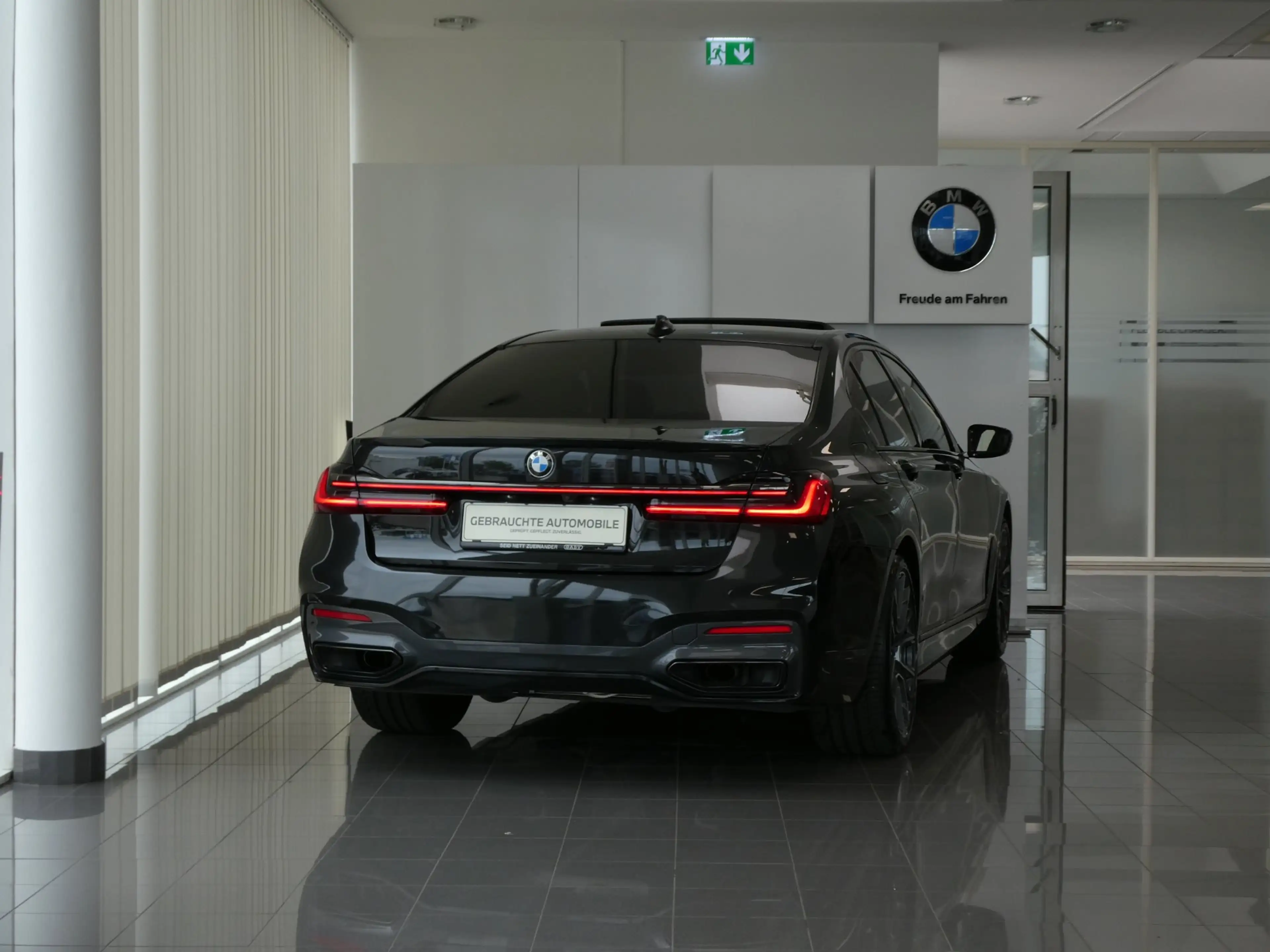 BMW 730 d xDrive — photo 6