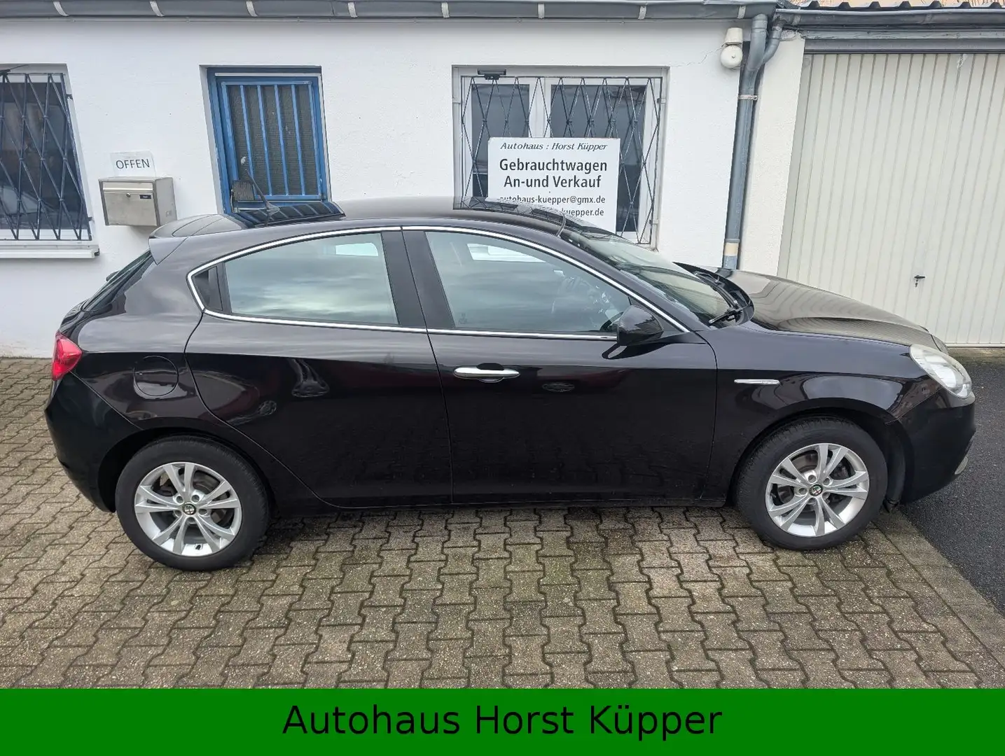 Alfa Romeo Giulietta Turismo Zwart - 1