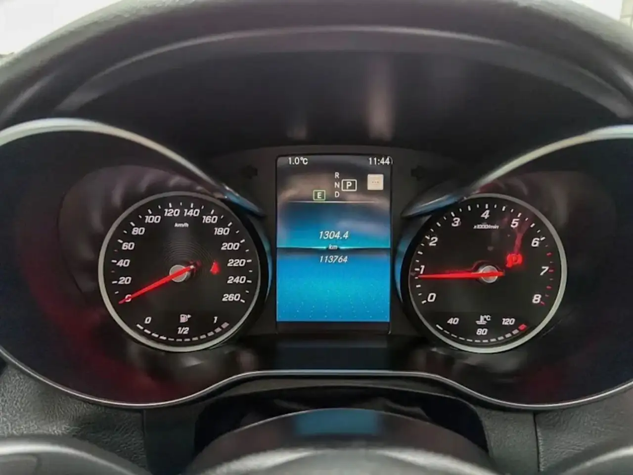 Mercedes-Benz GLC снимка Mercedes-Benz GLC