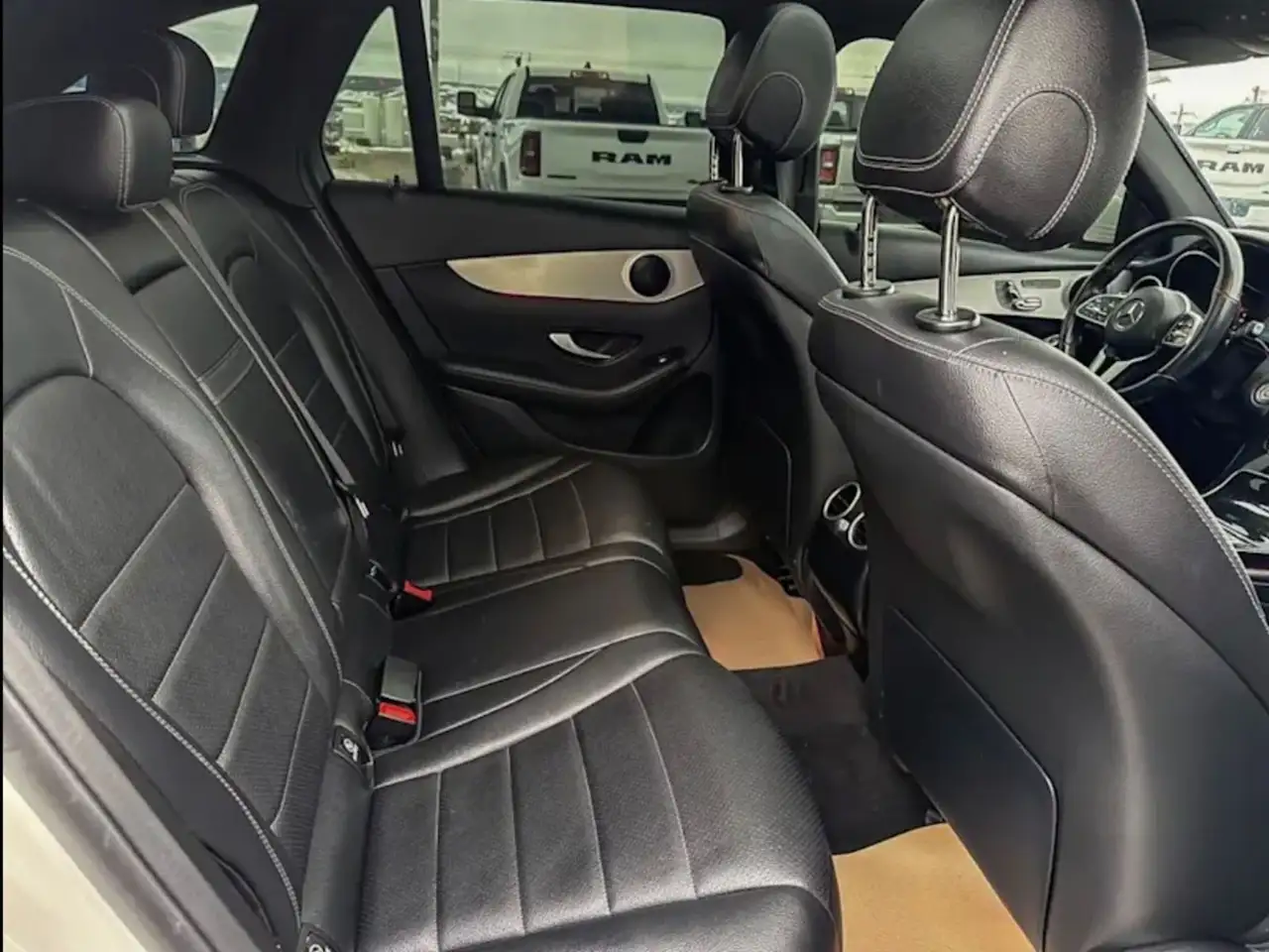 Mercedes-Benz GLC снимка Mercedes-Benz GLC