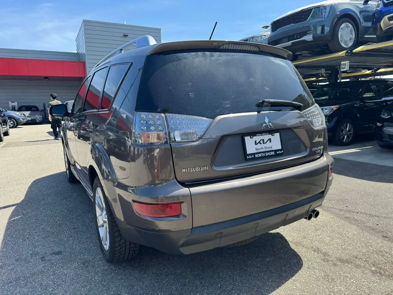 Mitsubishi Outlander снимка Mitsubishi Outlander