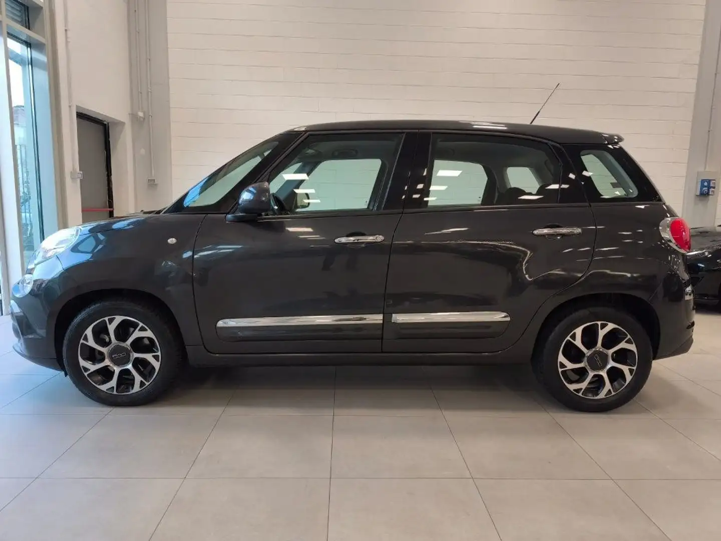 Fiat 500L 1.3 Multijet 95 CV Pop Star Grau - 1