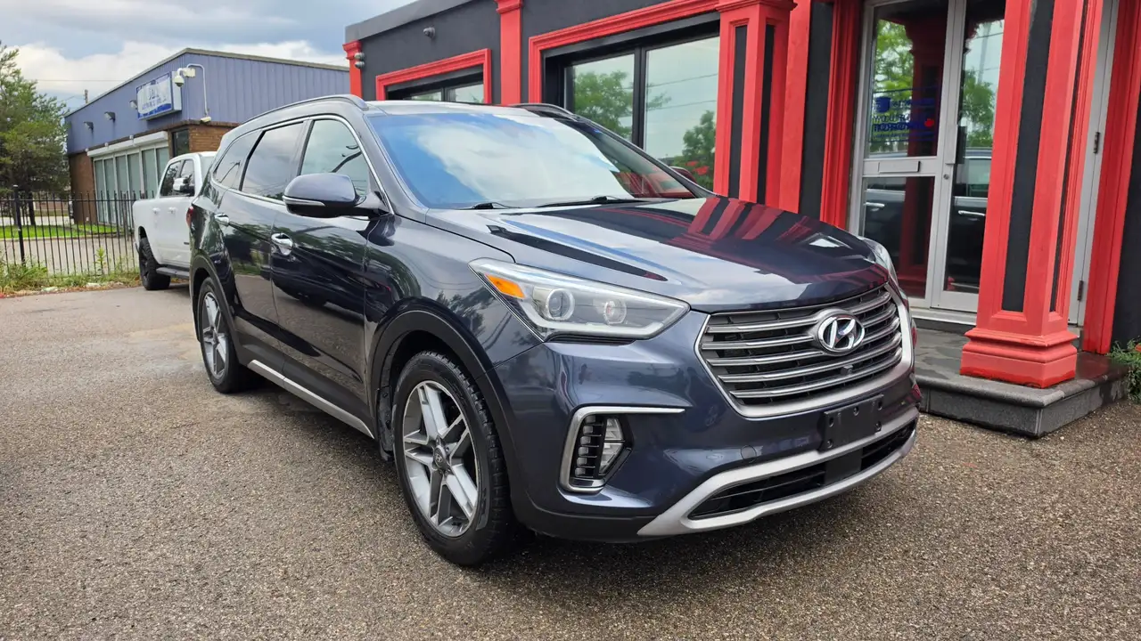 Hyundai SANTA FE photo Hyundai SANTA FE
