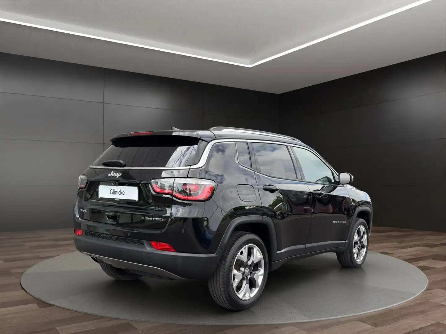 Jeep Compass 2.0 MultiJet Limited 4WD Schwarz - 2