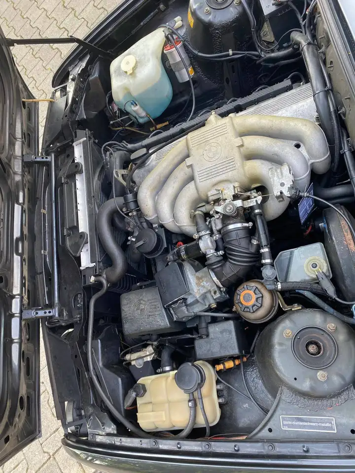 BMW 320i, foto 10