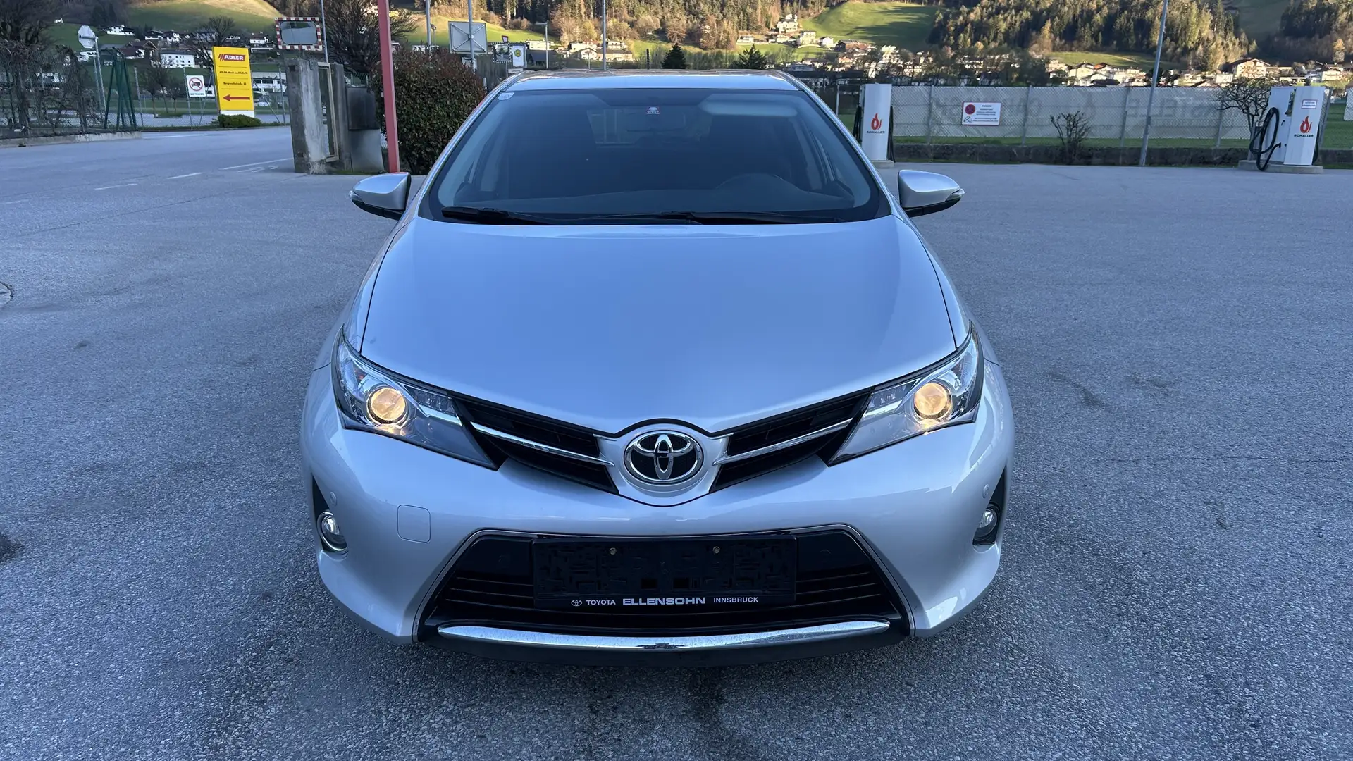 Toyota Auris Auris TS 1,4 D-4D Feel! Feel! Silber - 2