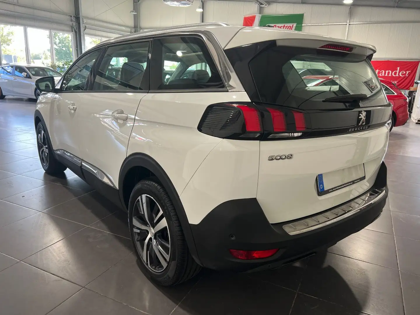 Peugeot 5008 1.2 **Navi*Kamera*Panorama*SHZ*Spur** Blanc - 2