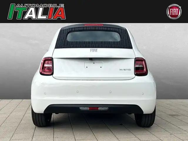 Fiat 500c view 4