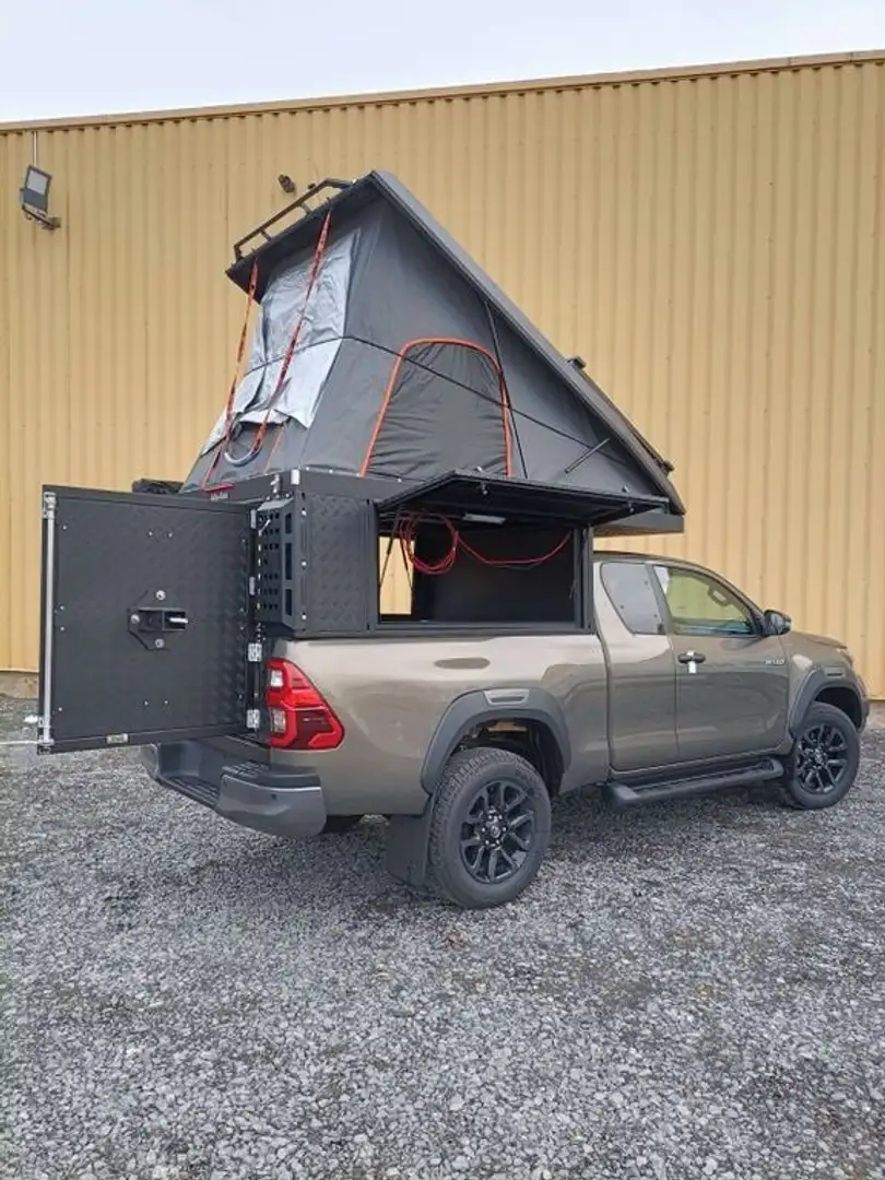 Toyota Hilux Excab 2.4 L Automatik Invinsible Alu Cab Bronzová - 1