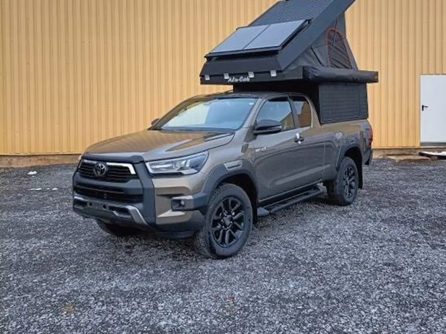 Toyota Hilux Excab 2.4 L Automatik Invinsible Alu Cab Bronzová - 2