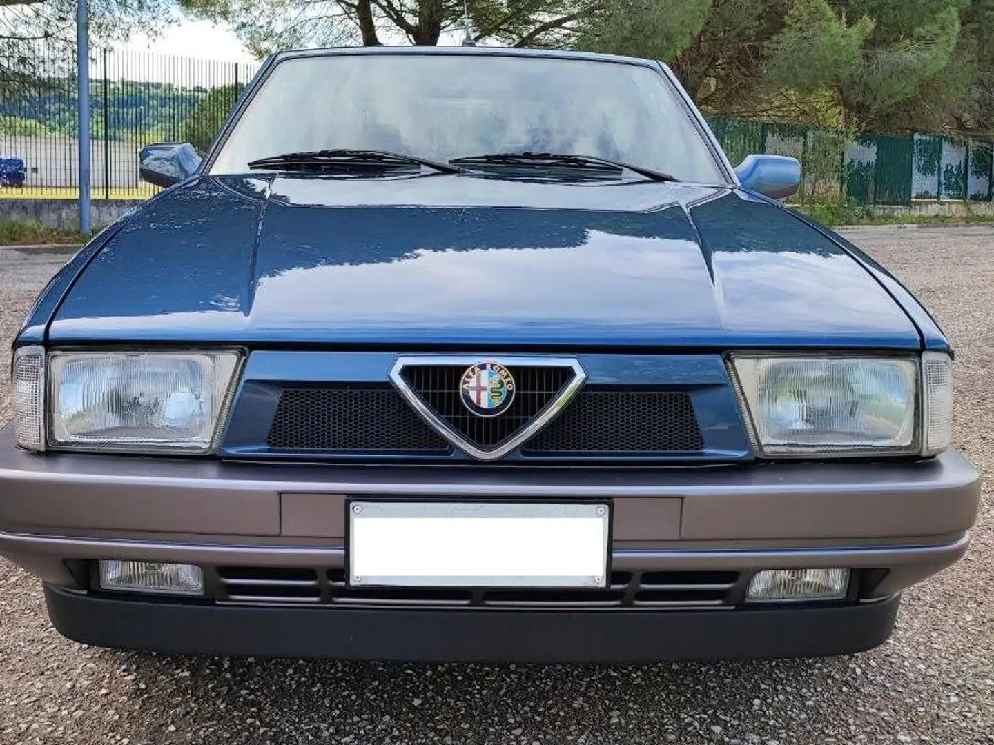 Alfa Romeo 75 75 1.6 Blau - 1