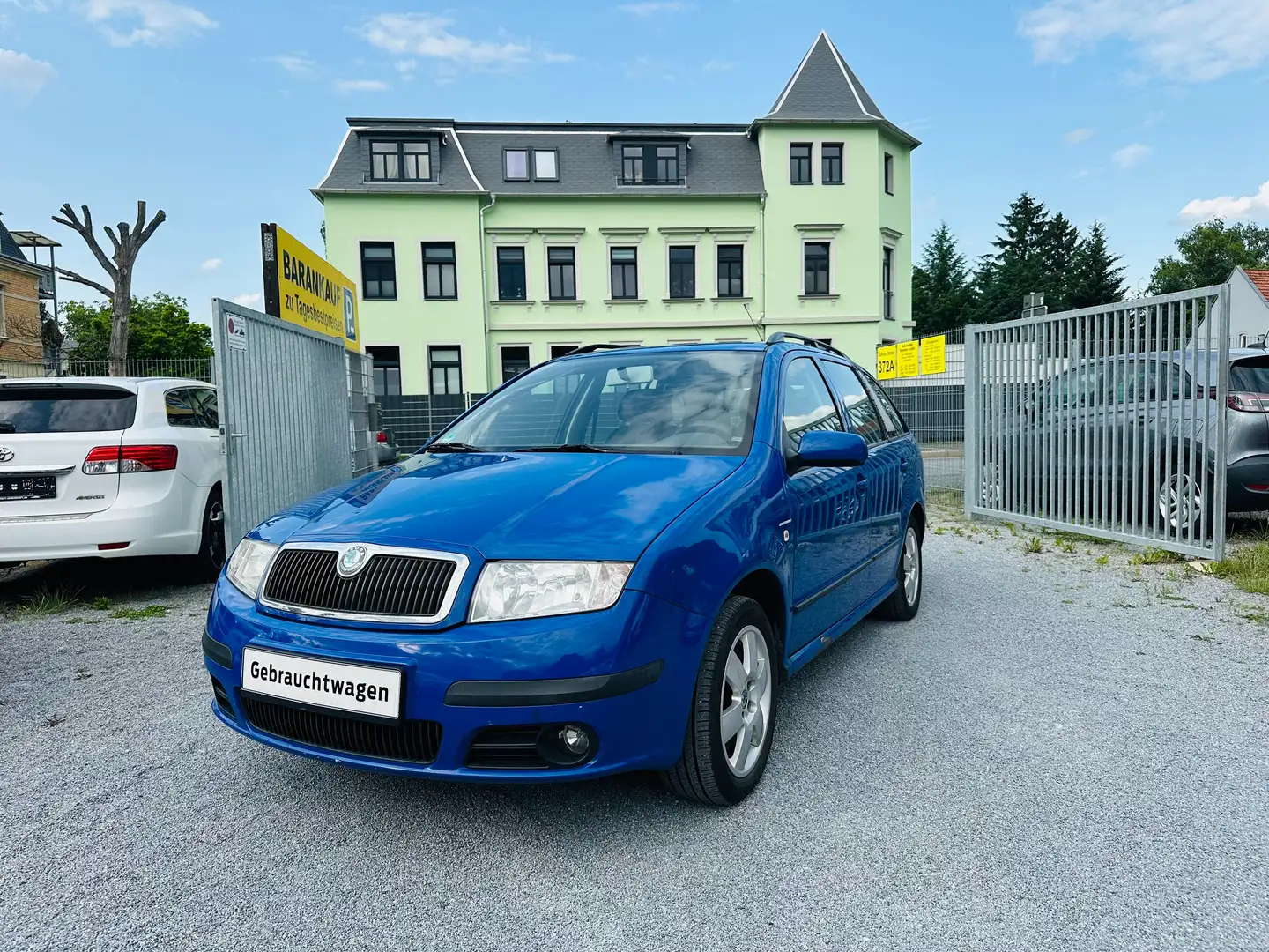 Skoda Fabia 2.0 Combi Style Edition  KLIMA SH AHK EURO 4 Blau - 2