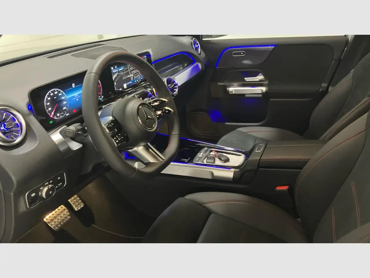 Mercedes-Benz GLB 2026