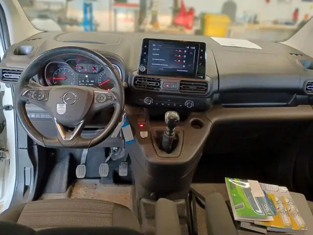 Opel Combo view 3