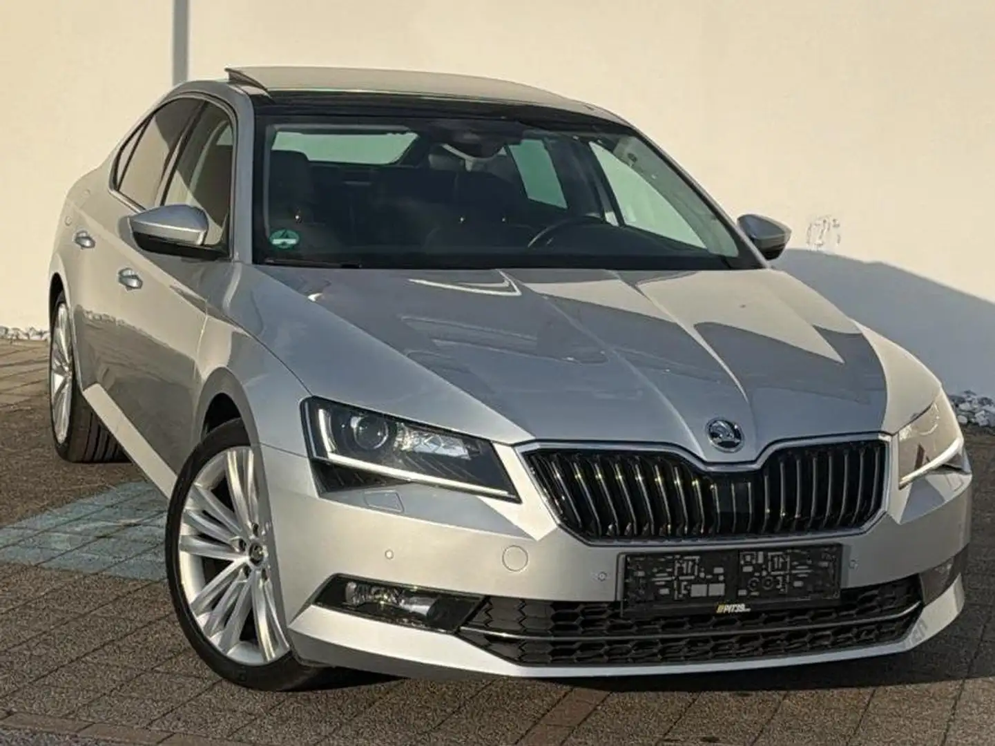 Skoda Superb Style Silber - 2