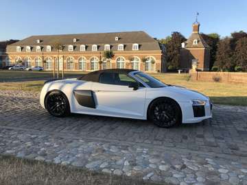 Spyder V10 plus 5.2 FSI quattro S tronic