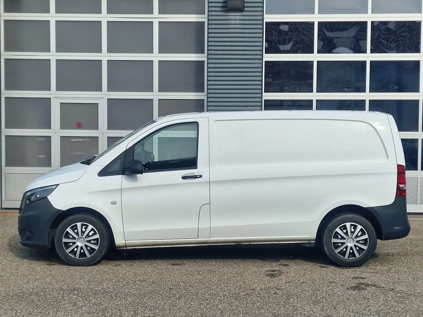 Mercedes-Benz Vito Kasten 111 CDI Klima Werkstatt Standheizung Weiß - 2