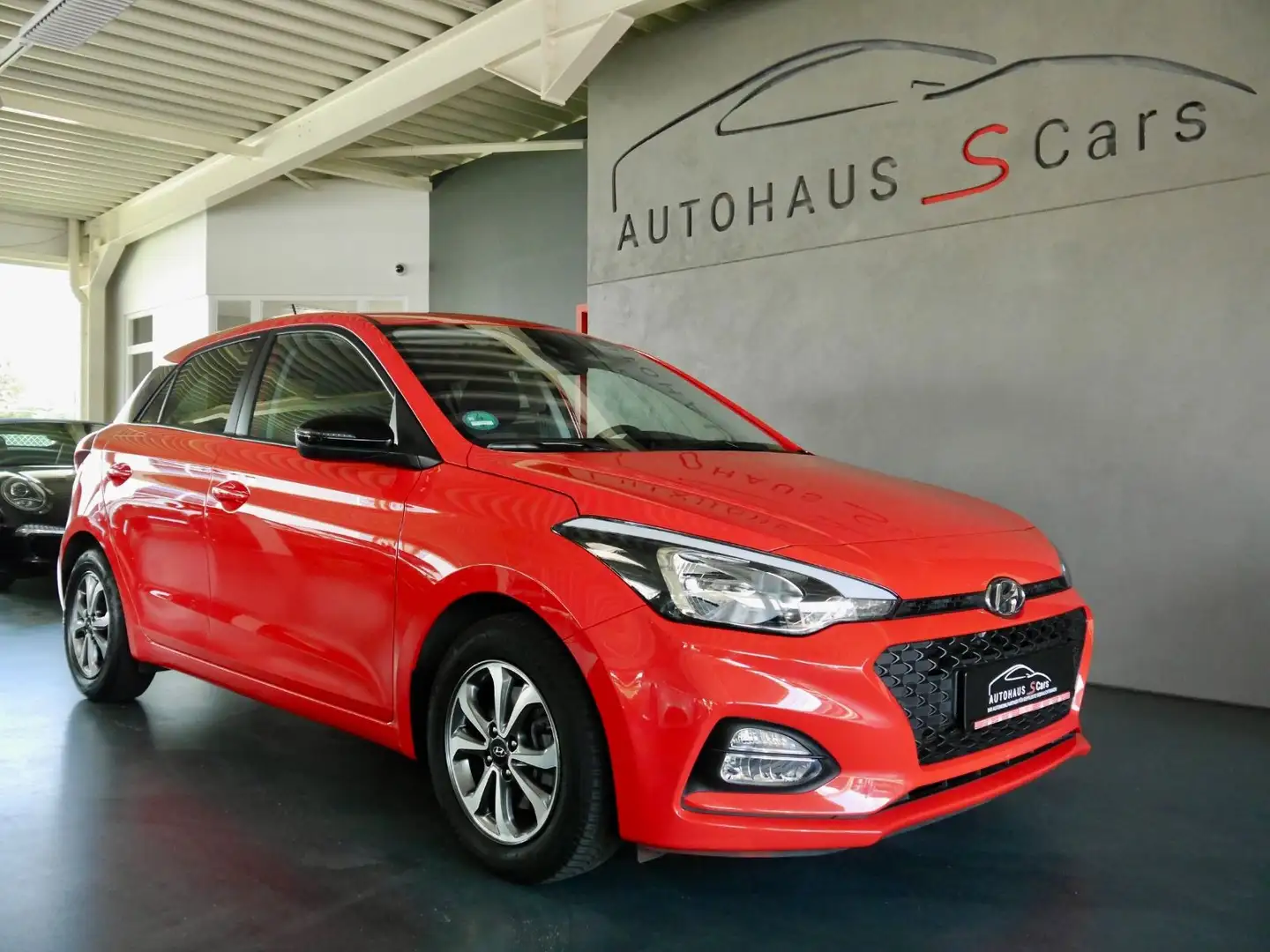 Hyundai i20 YES!AppleCar*R.Kamera*AHK Rouge - 1