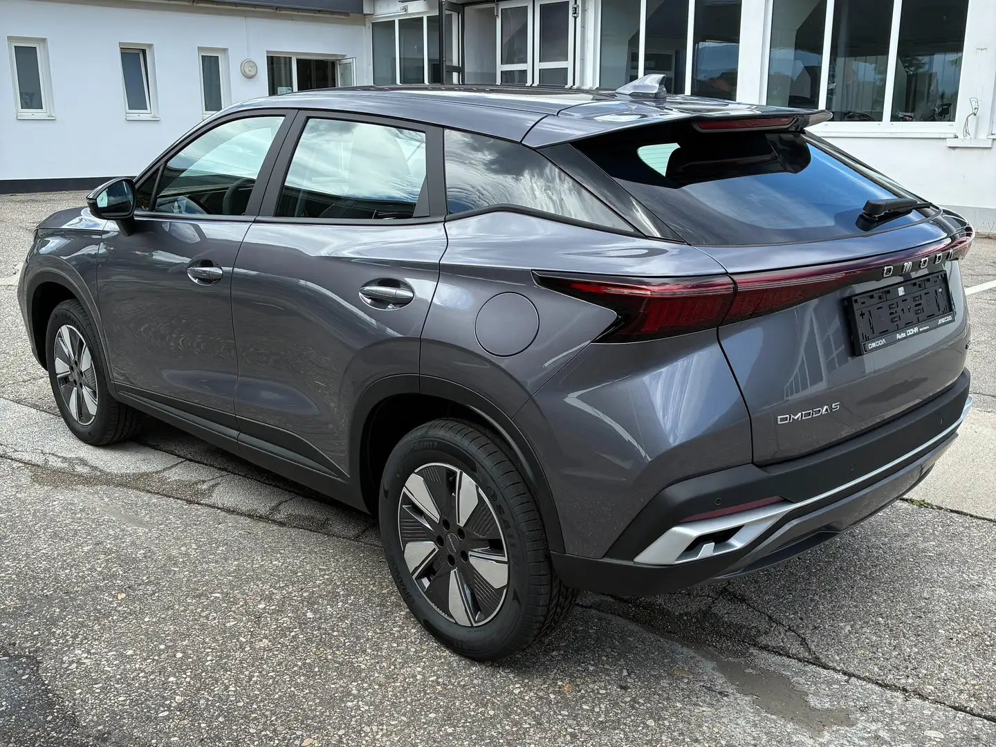 Omoda 5 1.5 GDI Hybrid mit SHS Comfort (165kw) Grau - 2