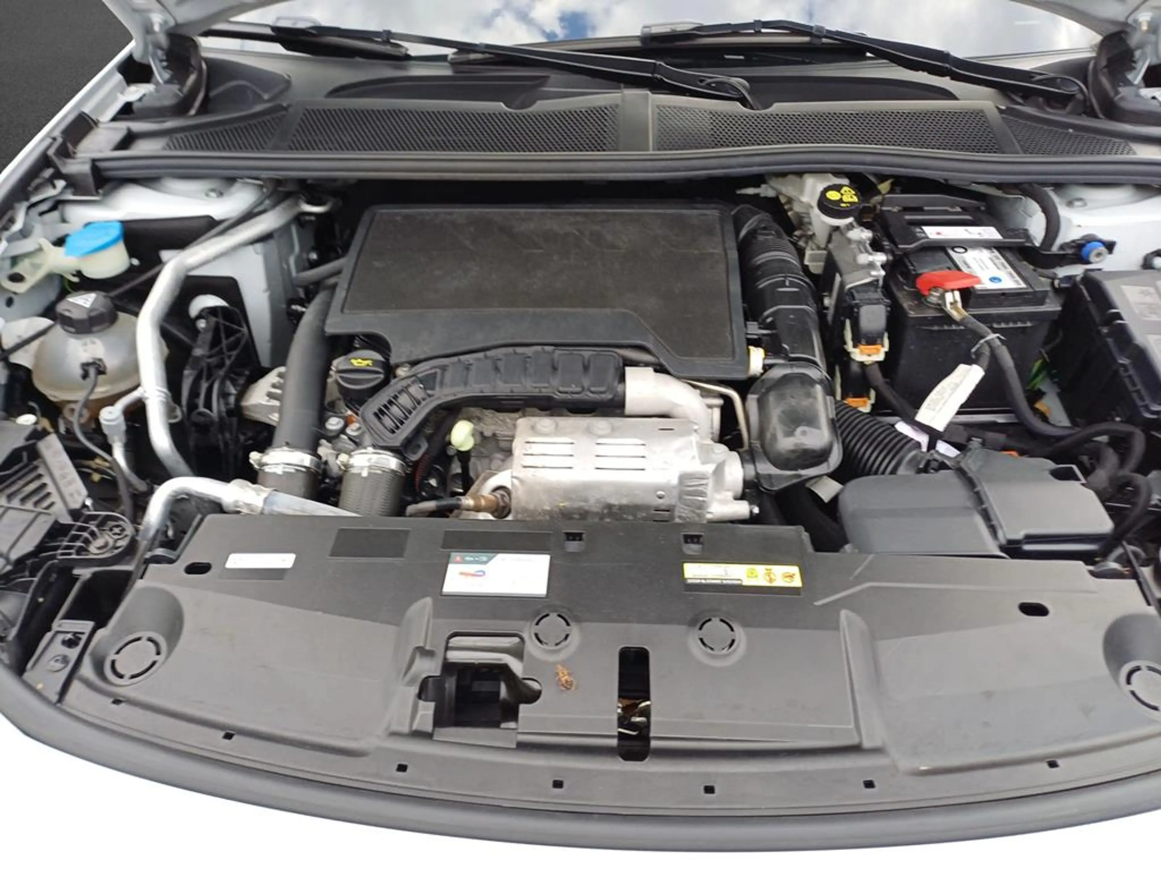 Peugeot 308 Allure — photo 5
