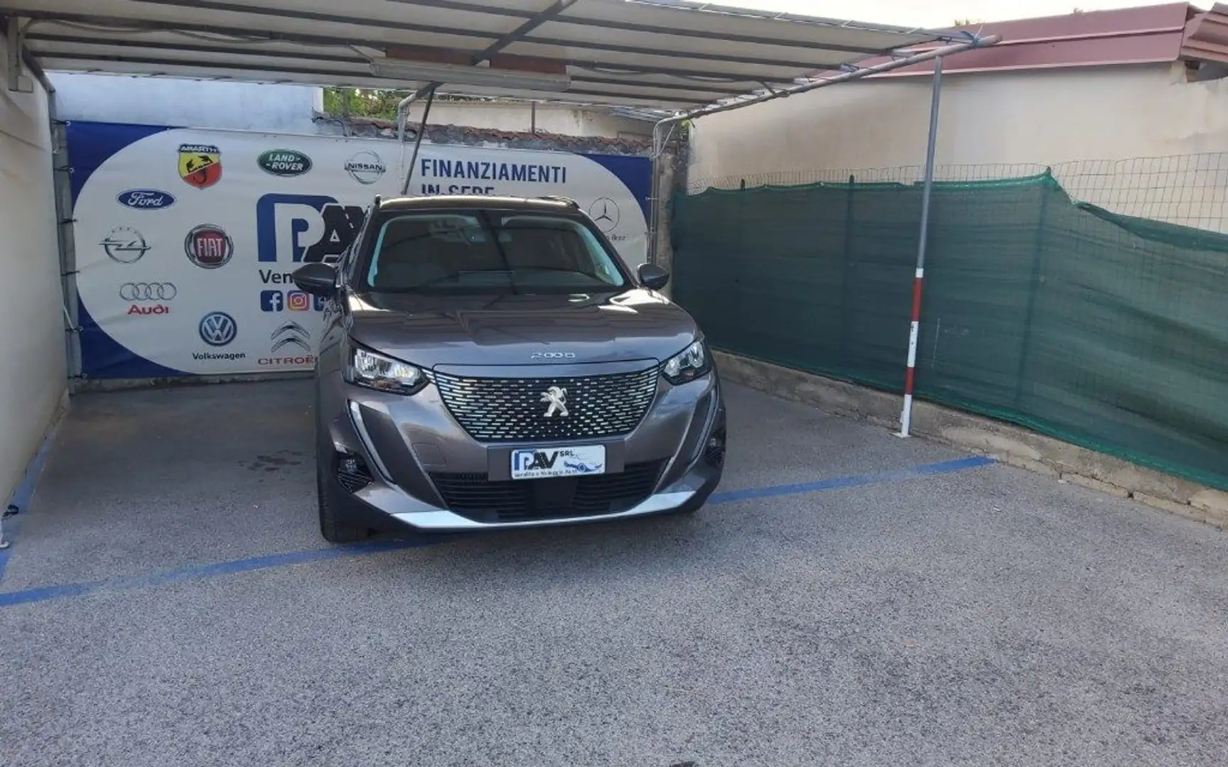Peugeot 2008 PureTech 130 S&S EAT8 Allure Pack Grigio - 1