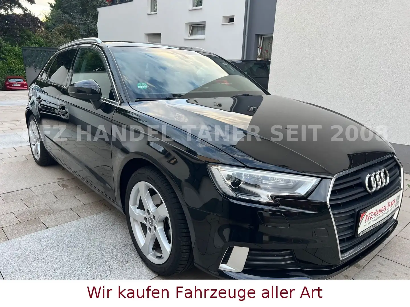 Audi A3 Sportback 30 TFSI sport Schwarz - 1